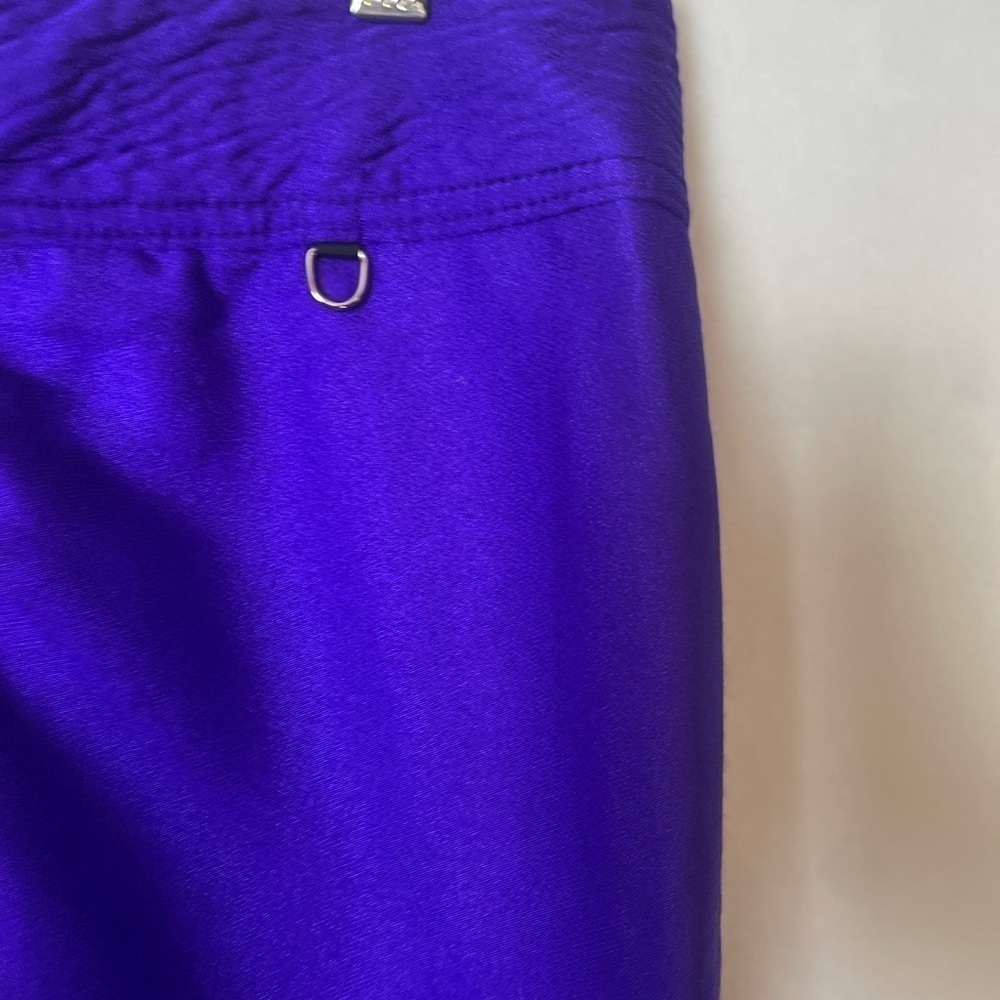 Vibrant Purple Women's Cropped Pants - Picture 5 of 15